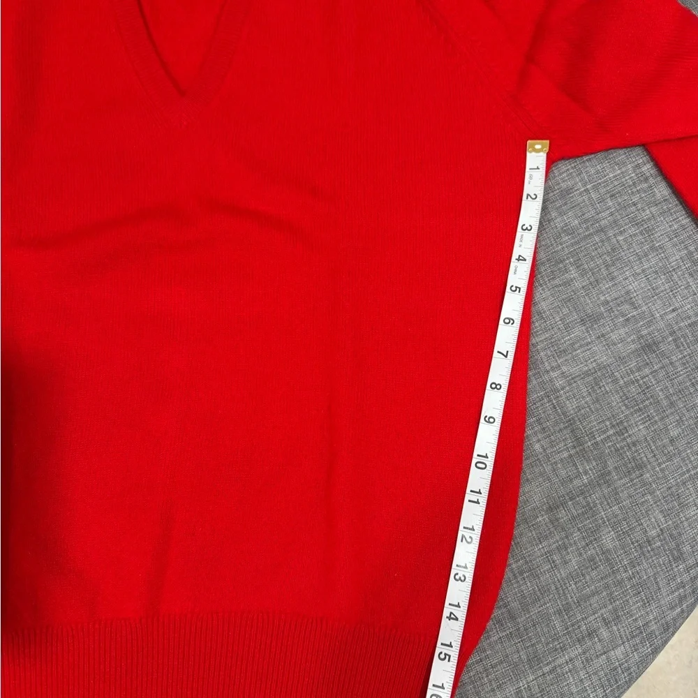 Burberry Men’s Bright Red V-Neck Sweater - Picture 7 of 11